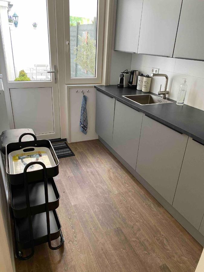 Haagshuisje- Eigen Appartement, Dichtbij Alles, Stijlvol Voorburg Luaran gambar